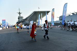 BIB: 
                            <button type="button" onclick="openModal(3173871)" class="btn btn-primary btn-sm float-right btn-popup" data-toggle="modal" data-target=".modal-high-quality">
                        <i class="fas fa-shopping-cart"></i> Add to Cart
                    </button>
                                            <button type="button" onclick="isThisMe(3173871, true)" class="btn btn-success btn-sm float-right btn-popup btn-isme hidden" data-toggle="tooltip" data-placement="bottom" title="นี่คือรูปของคุณใช่ไหม คลิกที่นี่เพื่อเอาเข้าอัลบั้ม">
                        <i class="fas fa-plus"></i> Add to album
                    </button>
                    <button type="button" onclick="isThisMe(3173871, false)" class="btn btn-warning btn-sm float-right btn-popup btn-isnotme hidden">
                        <i class="fas fa-ban"></i> Remove from album
                    </button>